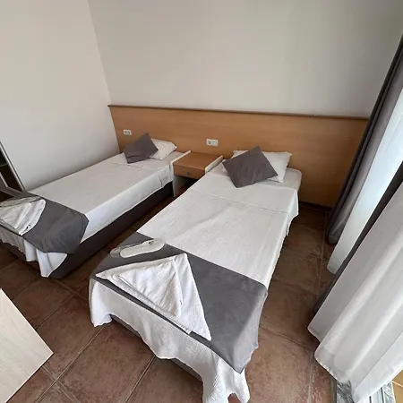 Mimosa Kwatera prywatna *